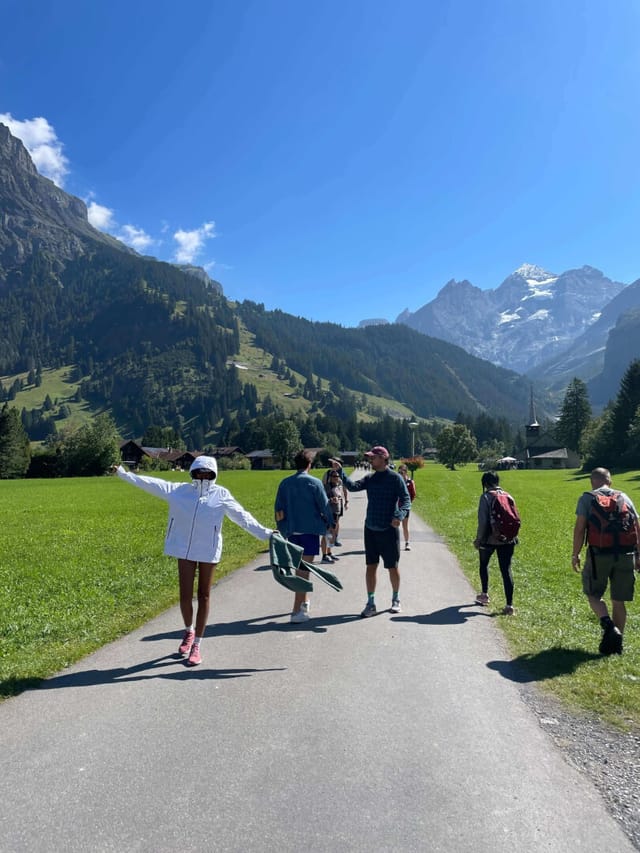 Oeschinensee original photo before transformation